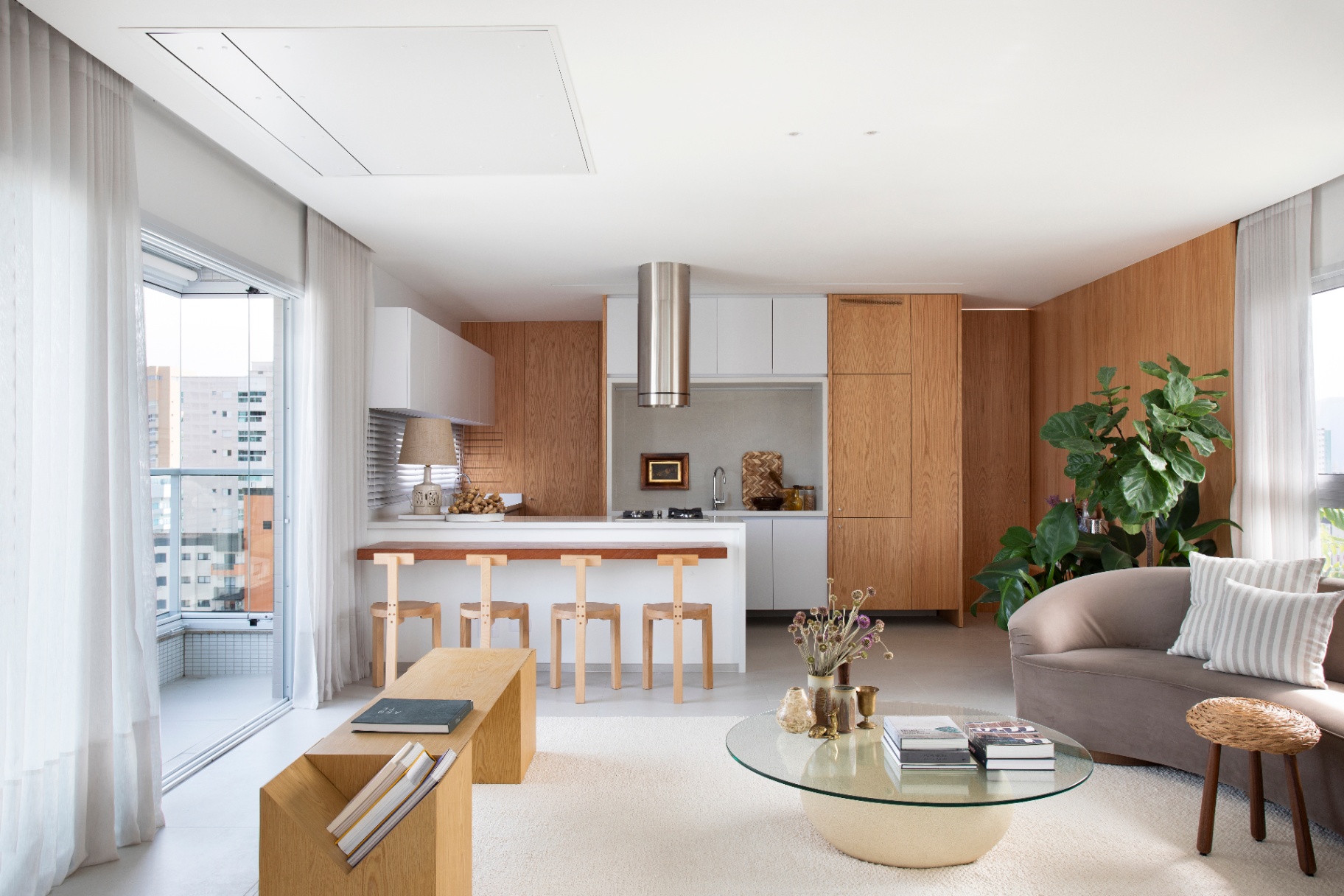 Sala integrada à cozinha
